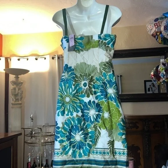 Ann Taylor blue, green and white floral dress, size 8P - Picture 6 of 9